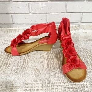 ModCloth Women’s Rosette for the Day Wedges